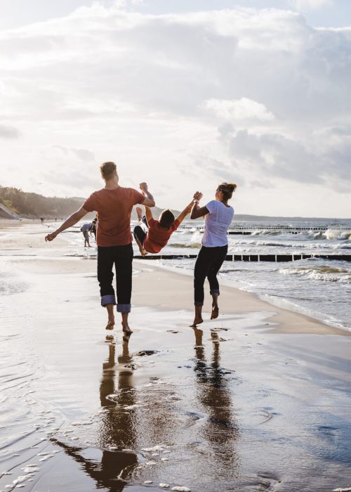 Familie glücklich am Strand